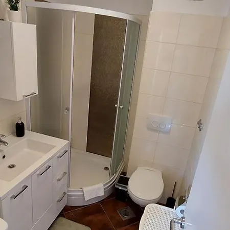 Cozy Apartment With Free Private Parking Split Exterior photo