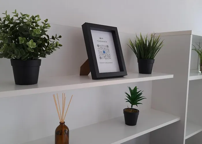 Cozy Apartment With Free Private Parking